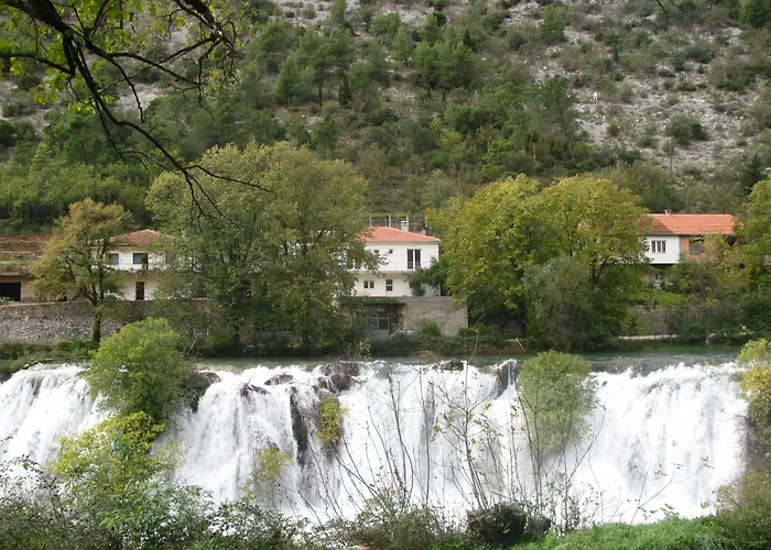 Hostel Apartmani Stolac *